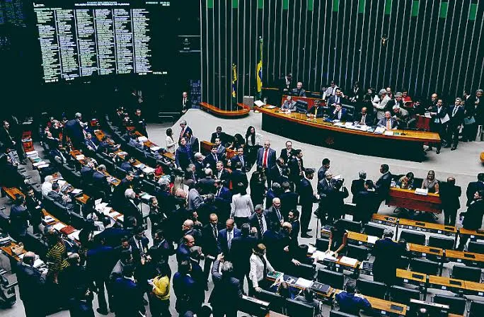 Governo confirma imposto sobre consumo de 27,97% com reforma tributária