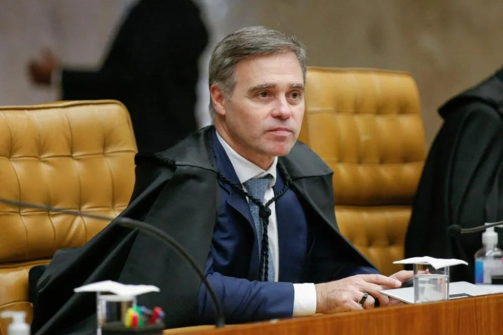 Fachin determina Mendonça como relator no caso Dark Horse