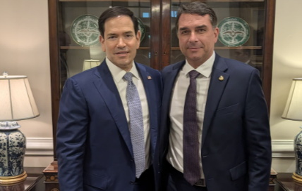 Marco Rubio agradece apoio de Flávio Bolsonaro à classificação de PCC e CV como terroristas