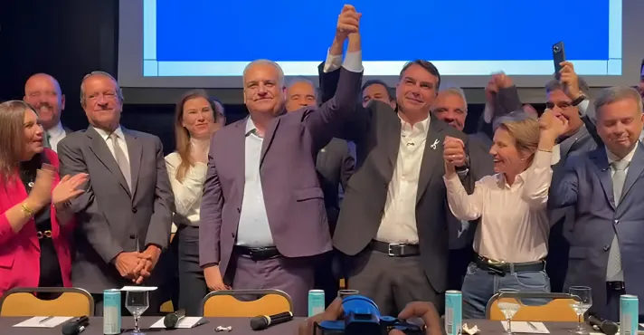 Flávio anuncia Alfredo Gaspar como seu vice