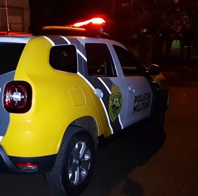 Homem é esfaqueado nas costas durante briga de casal em Andirá