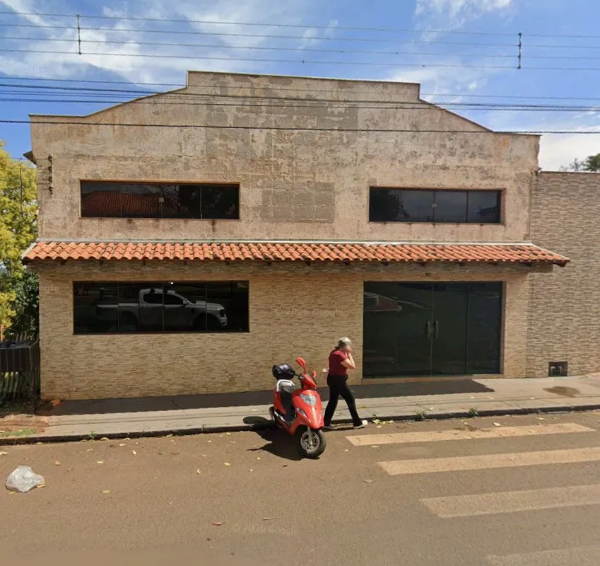 Padre estaria sendo ignorado pelo prefeito e cobra solução para salão paroquial usado como escola em São Jerônimo da Serra