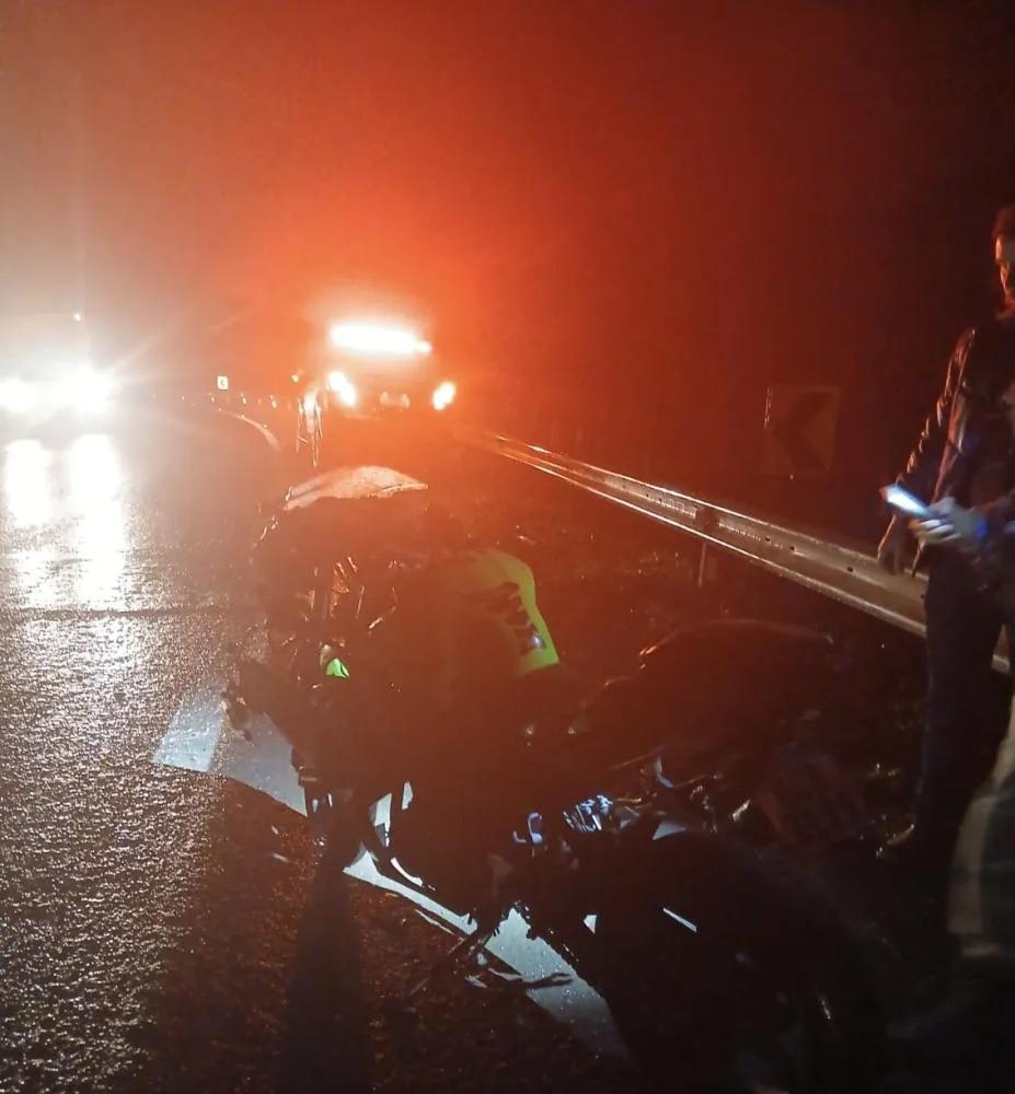 Motociclista de 22 anos morre após sofrer queda na PR-239, em Sengés