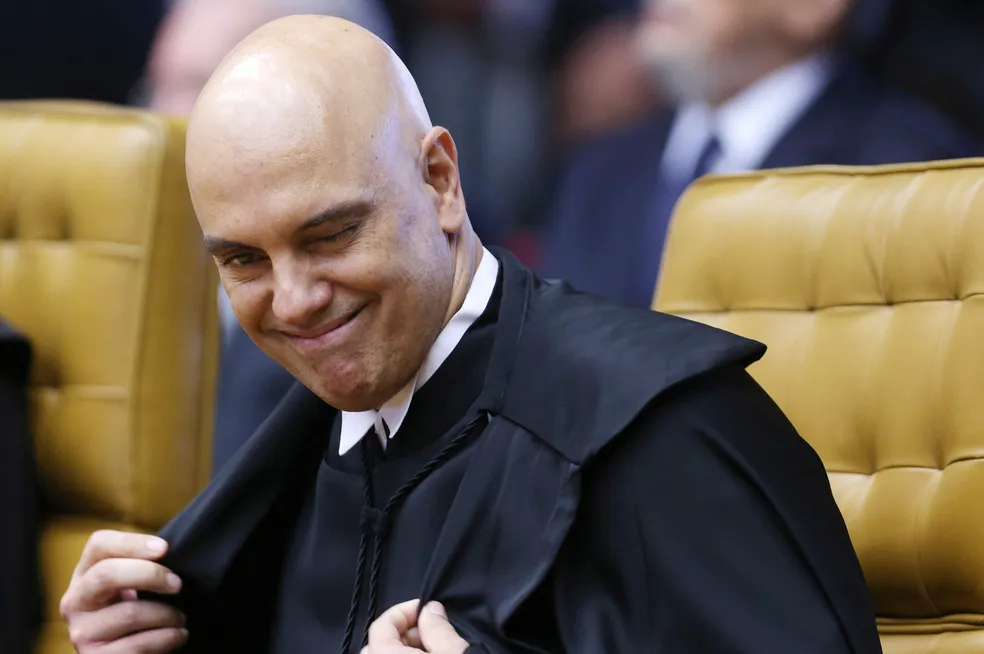 Alexandre de Moraes pede extinção do julgamento contra Alexandre de Moraes
