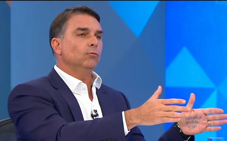 Flávio encurta distância para Lula no Nordeste, mostra Quaest
