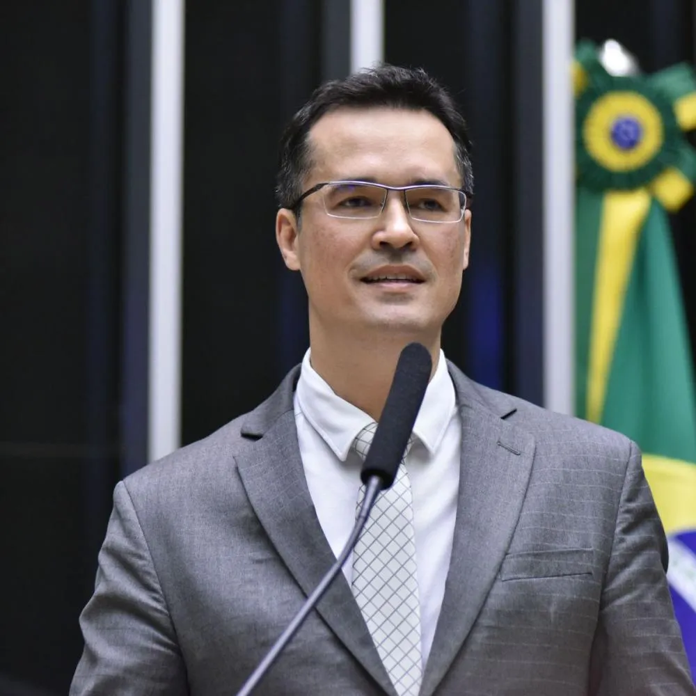 Após candidatura ser barrada por ministro indicado por Lula, Deltan diz que vai recorrer e pede votos neste domingo “Não deixem de votar”
