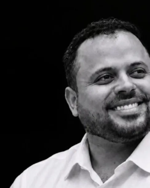 “Sou professor, amo a educação, amo meus alunos e não voto 13”, diz educador