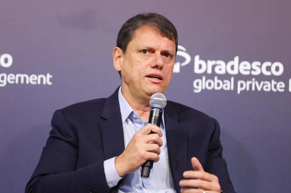 Tarcísio projeta liderança da oposição e candidatura em 2030