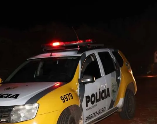 Homem é preso após tentar roubar carteira e corrente de ouro em Jaguariaíva